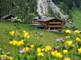 Hotel fotografie: LUX ALP CHALET am Arlberg