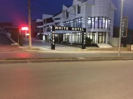 HotelWhite