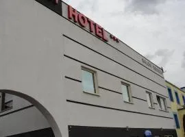 Hotel Sunny
