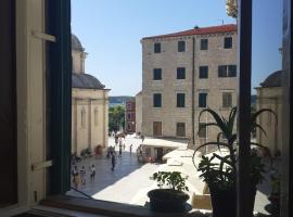 Hotel fotoğraf: Windows of Sibenik