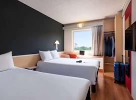 A picture of the hotel: Ibis Guadalajara Expo
