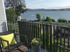 รูปภาพของโรงแรม: Lough Swilly View Apartment