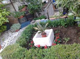 ROOMS LUCE 2 & Supetar, Hotel in Supetar