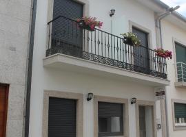 Residencial Kuarenta&Um, hotel v destinaci Barcelos