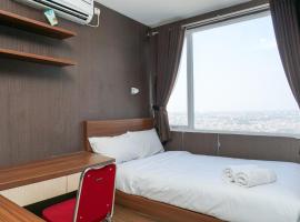 Fotos de Hotel: Comfortable Studio at Saladdin Mansion Depok Apartment By Travelio