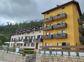 Gambaran Hotel: Residenza Panarotta - Vetriolo(1500m)