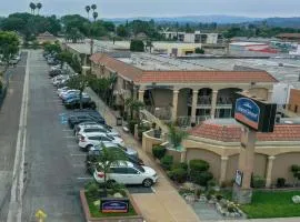 Howard Johnson by Wyndham Buena Park, hotel in Buena Park