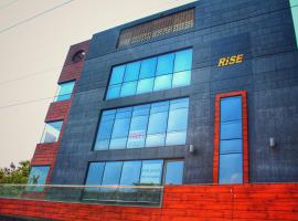 A picture of the hotel: rise
