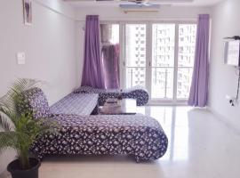 Hotel foto: Scenic 2-Twin Bedroom in a 3BHK apartment at Kohinoor City