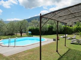 Foto di Hotel: Ferienhaus mit Pool Coaraze 110S