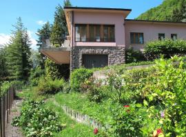 Hotel Photo: Locazione turistica Villa Ginevra (BLL320)