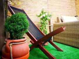 A picture of the hotel: Apartment Berlin | Garden, Terrace, Nature