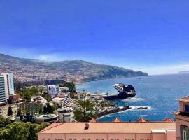 Foto di Hotel: Soberb View Funchal