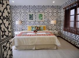 Hotel fotoğraf: 4-Bedroom Luxury Apartment on Changwattana Road