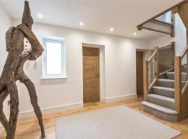 Hotel foto: Modern 4-bedroom detached designer house in Chislehurst