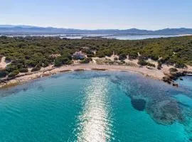 Hotel Cala Dei Pini
