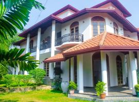 Hotel Photo: Galle Holiday Home