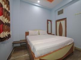 Фотография гостиницы: SPOT ON 40932 Hotel Adarsh Palace