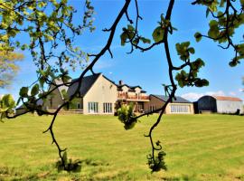 A picture of the hotel: High Brownmuir Farm