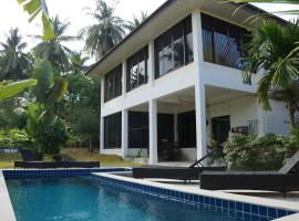 Hình ảnh khách sạn: Twin Villas Apartment with Swimming Pool