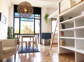 호텔 사진: BRIGHT COZY LOFT 10 min FROM GRAN VIA