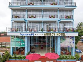 Annecy Hotel, hotel di Vang Vieng