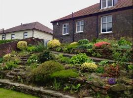 A picture of the hotel: Forth View Cottage