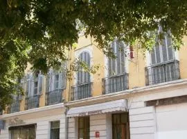 Hôtel Bonaparte, hotel v mestu Toulon