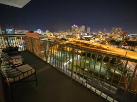 Hotel Photo: CHANNELSIDE/DOWNTOWN GEM