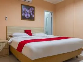 RedDoorz near Istana Plaza 2