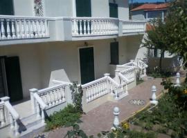 Hotel kuvat: Litsa Rooms & Apartments