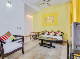 Hotel Photo: Commodious 1BR Stay near Lajpat Nagar Station