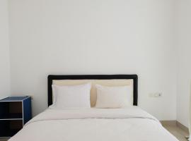Hotel Photo: Well Appointed 1BR Apartment at Kreasi Building near Karawaci By Travelio