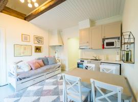 AinaBnb - Residence Kappsäcken, hotel in Vaasa