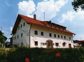 Hotel fotoğraf: Gasthof zum Kirchenwirt