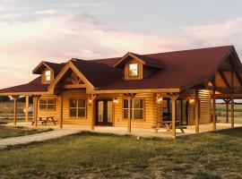 Hotel Photo: Luxury Log Cabin