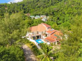 Carana Hilltop Villa Seychelles, hotel din Glacis