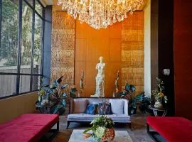 Venus Parkview Hotel