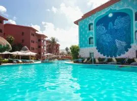 Selina Cancun Laguna Hotel Zone, hotel in Cancún