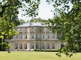 Château De La Motte Fenelon, מלון בקמברה