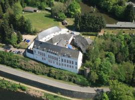 Hotel Burg Bollendorf, hotel in Bollendorf