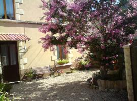 Gambaran Hotel: Les Trois Puits