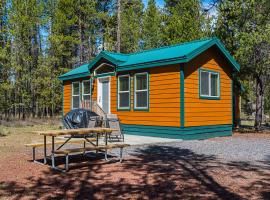 Bend-Sunriver Camping Resort Cottage 1、サンリヴァーのホテル