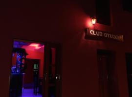 Hotel Photo: CLUB OTUZCO RESTOBAR