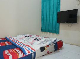 Hotel Photo: West Surabaya Homey