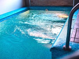 Fotos de Hotel: Mansarda Relax Wellness Gym & Spa