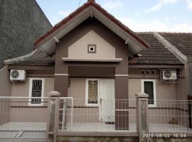 מלון צילום: Guest House Taman Sari 2