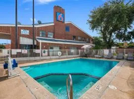 Motel 6-Houston, TX - Brookhollow