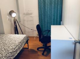 Hotel Photo: cheap price , clean , 2 bedrooms , good location @ L.E.S