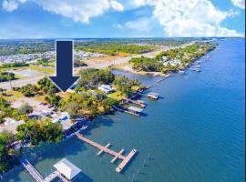 Hotel Photo: Waterfront Oasis